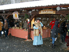 Mittelalterlicher romantischer Weihnachtsmarkt