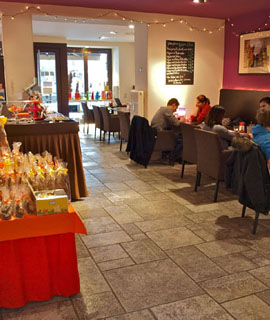 Frühstückstreff Köln im Café 20°