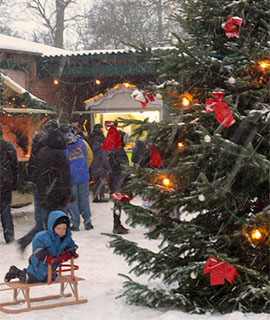 Weihnachtsmarkt auf Gut Augustenhof