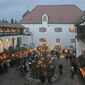 Weihnachtsmarkt auf Schloss Kronburg