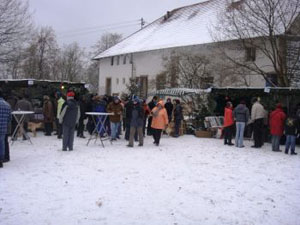Wintermarkt und Winterfest in der Scheune Neuhaus
