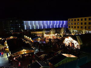 Singener Hüttenzauber & Weihnachtsmarkt am Rathaus
