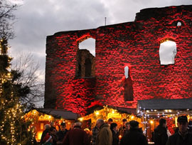 Weihnachtlicher Zauber an der Burg Weihnachtlicher Zauber an der Burg