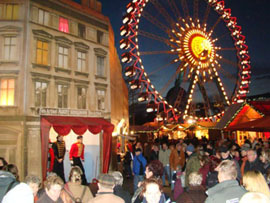 Berliner Weihnachtszeit vor dem Roten Rathaus