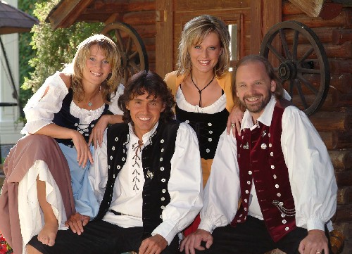 Schlagerscheune Erntefest, wie’s früher war Schlagerscheune Erntefest, wie’s früher war