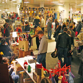 Holy Shit Shopping in Hamburg Holy Shit Shopping in Hamburg