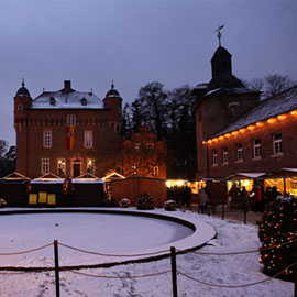 Weihnachtlicher Wintermarkt Schloss Loersfeld