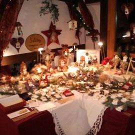Handkunstwerke zur Weihnachtszeit Handkunstwerke zur Weihnachtszeit