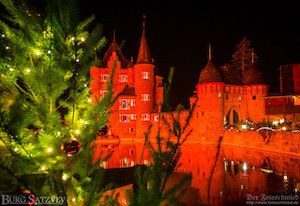 Weihnachtsmarkt auf Burg Satzvey