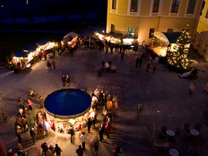 Weihnachtsmarkt auf der Schlossinsel