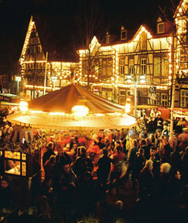 Altstädter Weihnachtsmarkt in Warburg 2023