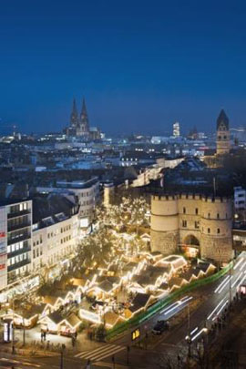 Märchenweihnachtsmarkt auf dem Rudolfplatz in Köln