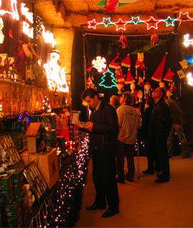 Weihnachtsmarkt in der Fluweelenhöhle